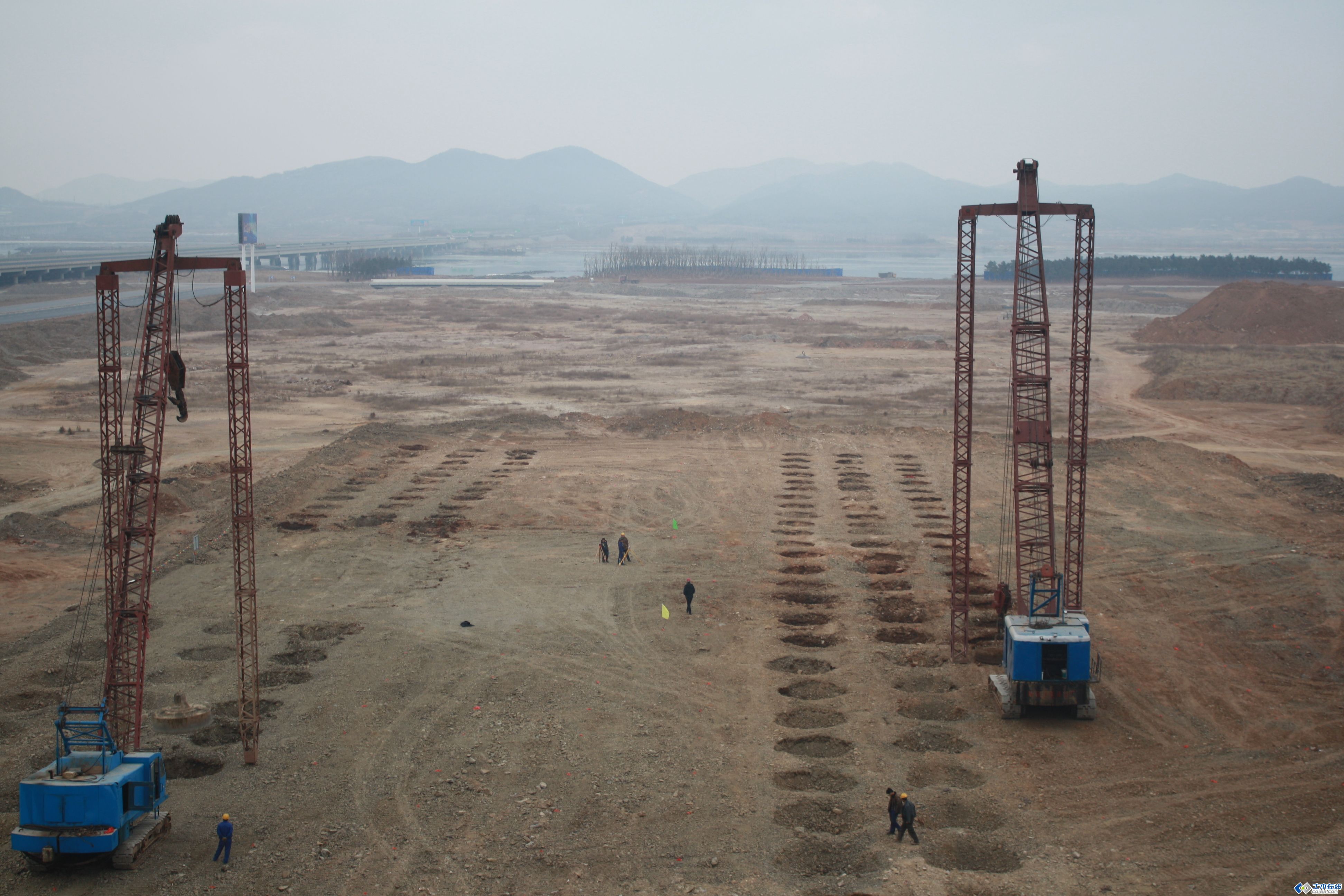 舒美特藥業(yè)口服液，軟膏車間地基強(qiáng)夯工程